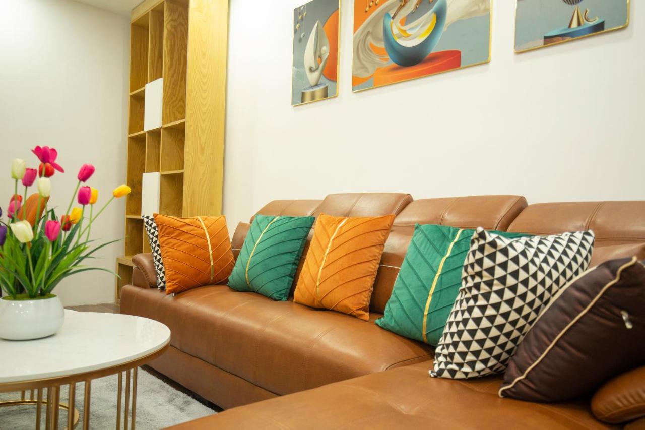 Sumitomo 3 For Japanese At 535 Kim Ma Apartment *