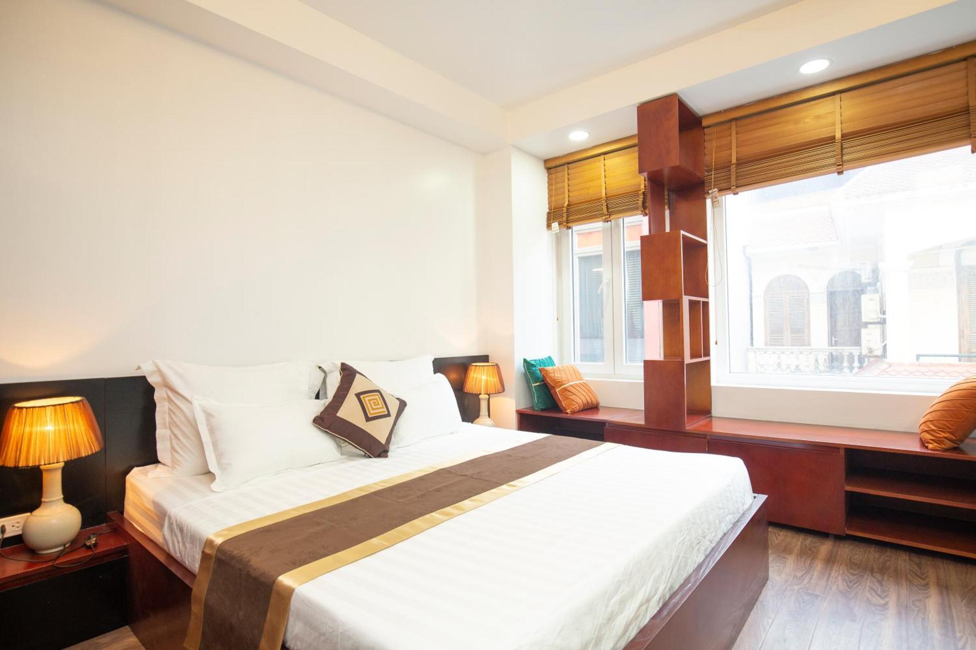 Sumitomo 3 For Japanese At 535 Kim Ma * Hanoi