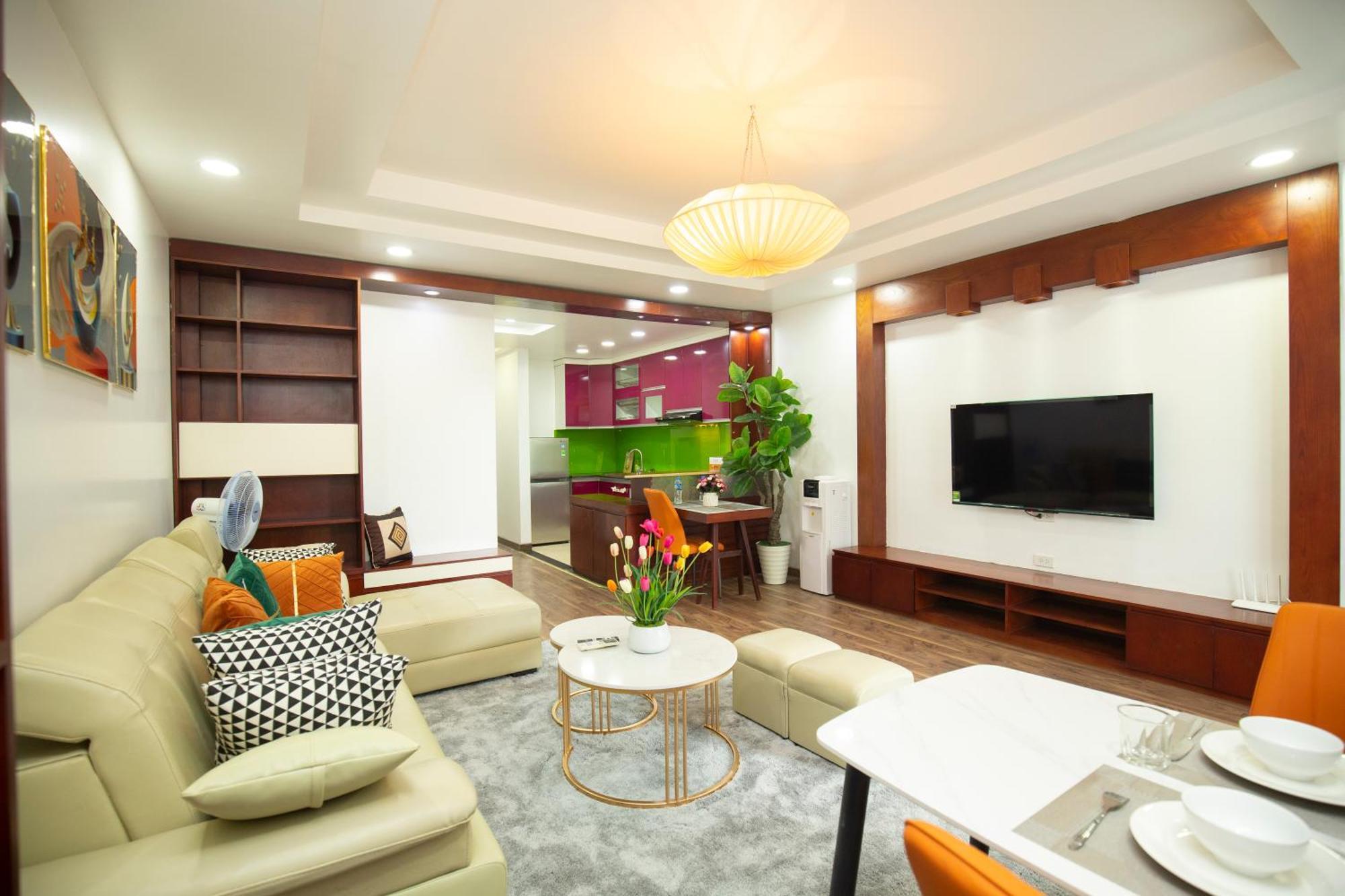 Sumitomo 3 For Japanese At 535 Kim Ma * Hanoi