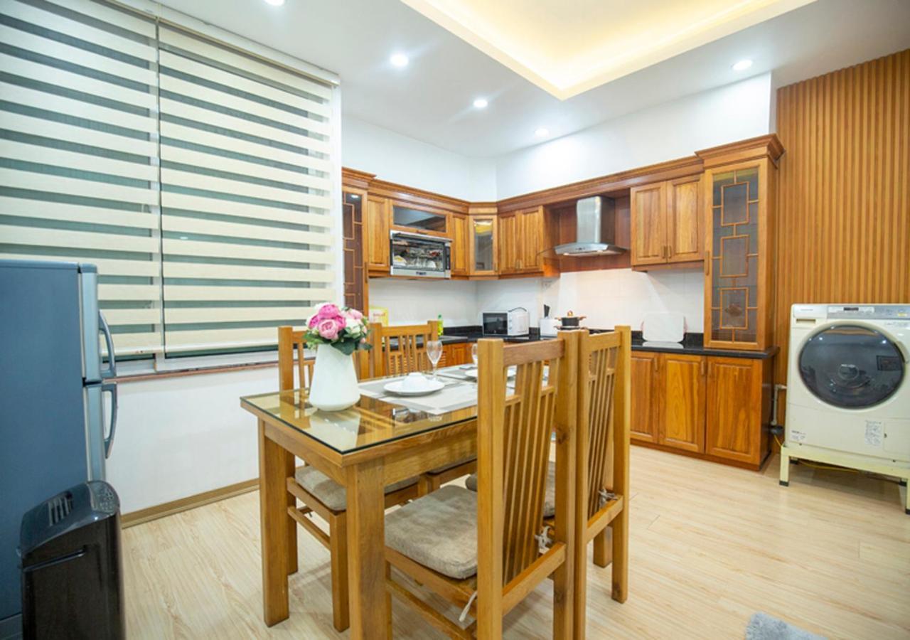 Sumitomo 3 For Japanese At 535 Kim Ma * Hanoi