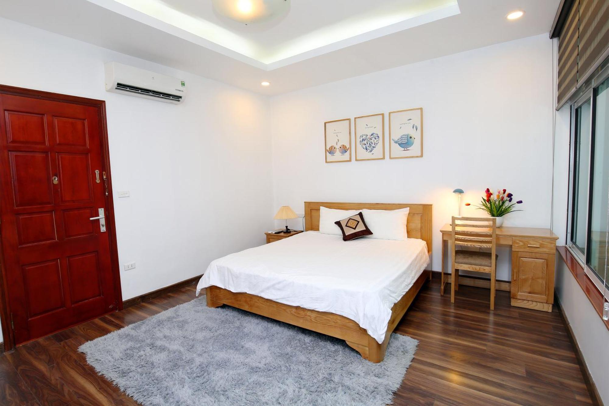 Sumitomo 3 For Japanese At 535 Kim Ma * Hanoi